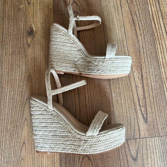 PLT nwot platform wedge Espadrilles - Picture 5 of 7